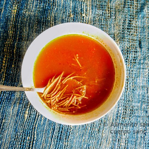 Sopa De Tomate Mexicana Con Fideos Cabello De Angel