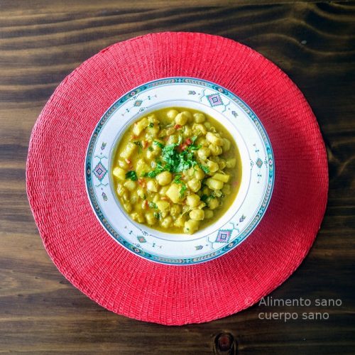 Garbanzos Al Curry Con Leche De Coco, Con Sabores De Tailandia